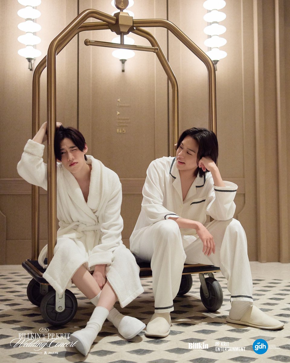 Wwp_2005's tweet photo. ถ้าไม่มากไปเบื้องหลังคอนวันแต่งใส่เบื้องหลังตอนถ่ายพรีเวดดิ้งมาด้วยได้ไหม https://t.co/TDccigRV4H