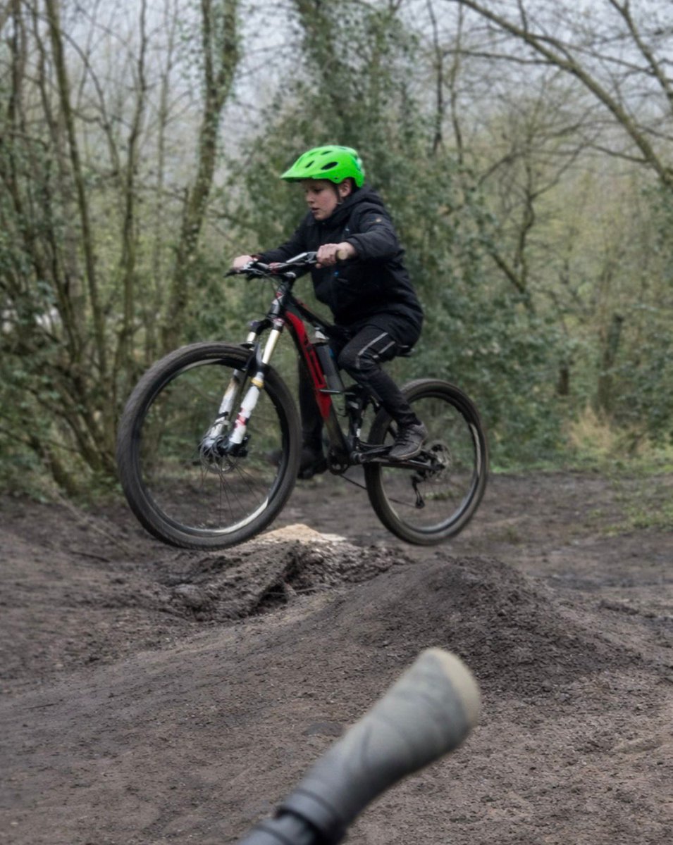 PuffaJones tweet media