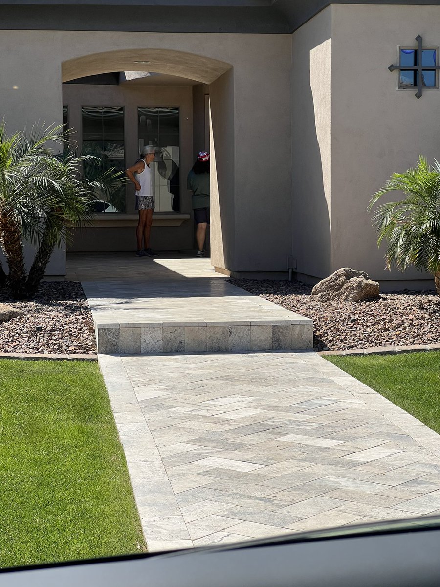 Mindy Little tweet media