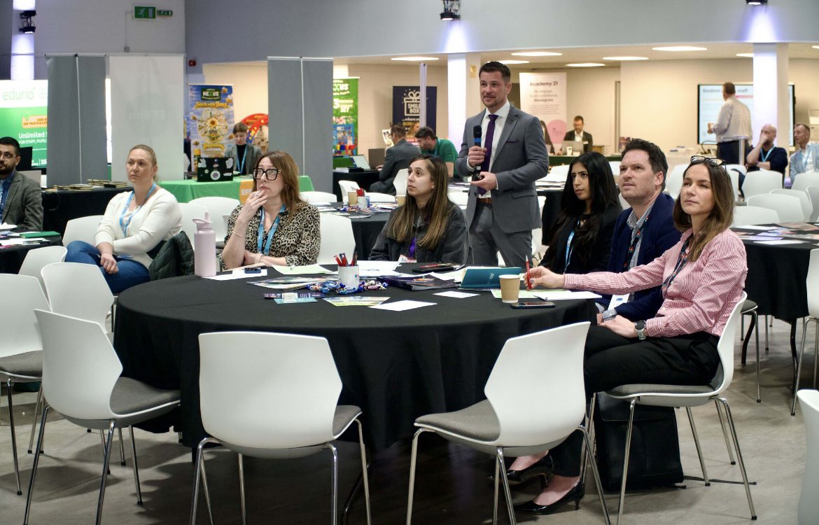 YouthShoots's tweet image. YourhShoots #socialmobility workshop in action today in partnership with @MATNetworks giving educators time for thought on the benefits of a #wholeschoolapproach to improve student #wellbeing