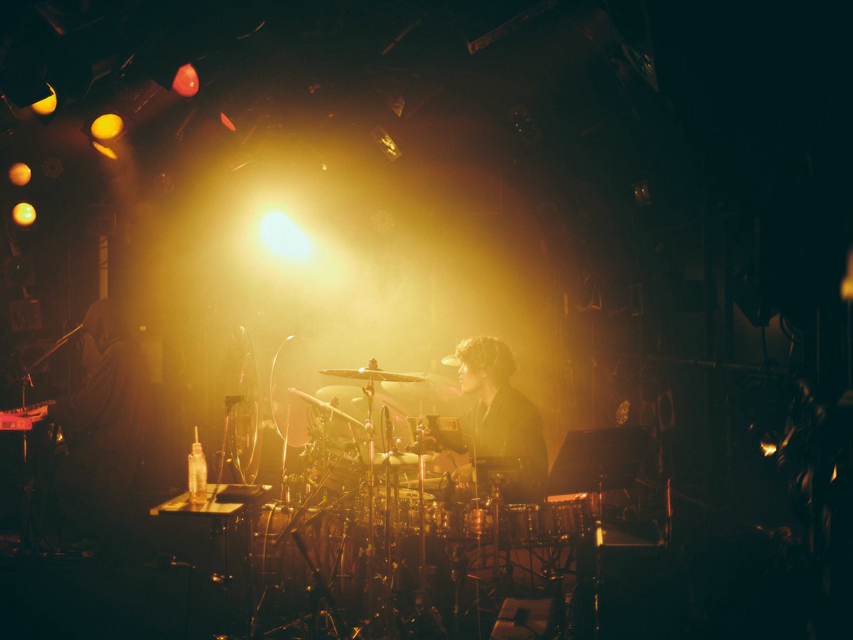 Dr718Mi's tweet image. 周年本当に毎年いい日になります。
今年もそう。
日々理想のドラムに近づくべく今年も頑張っていきます。
お誕生日おめでとうDannieMay！！

📷→@ayato_ozawa 
#DannieMay #drums #drummer