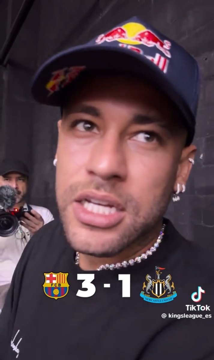 FCB World tweet media