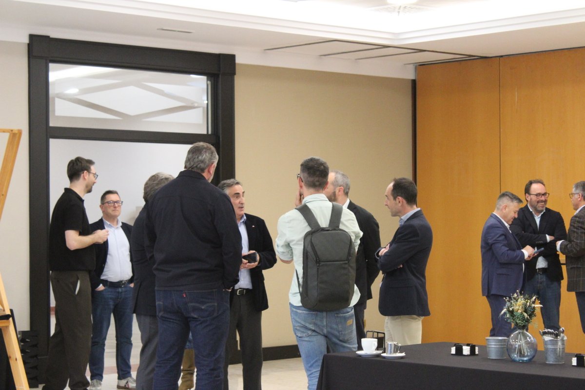 S.D. Compostela tweet media