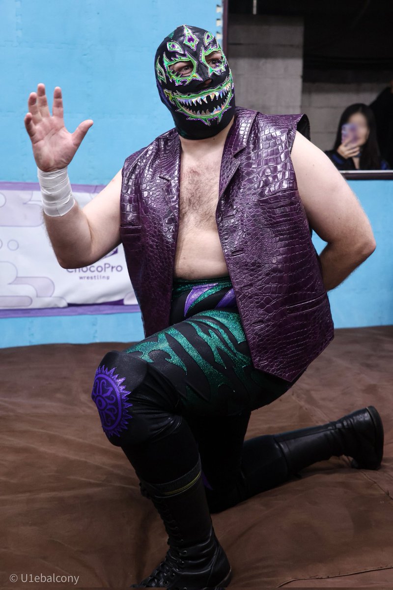 U1ebalcony's tweet photo. #ChocoPro x #MysteryWrestling
#四ツ葉ミヤ #EvilUno https://t.co/elDGUGnq8i
