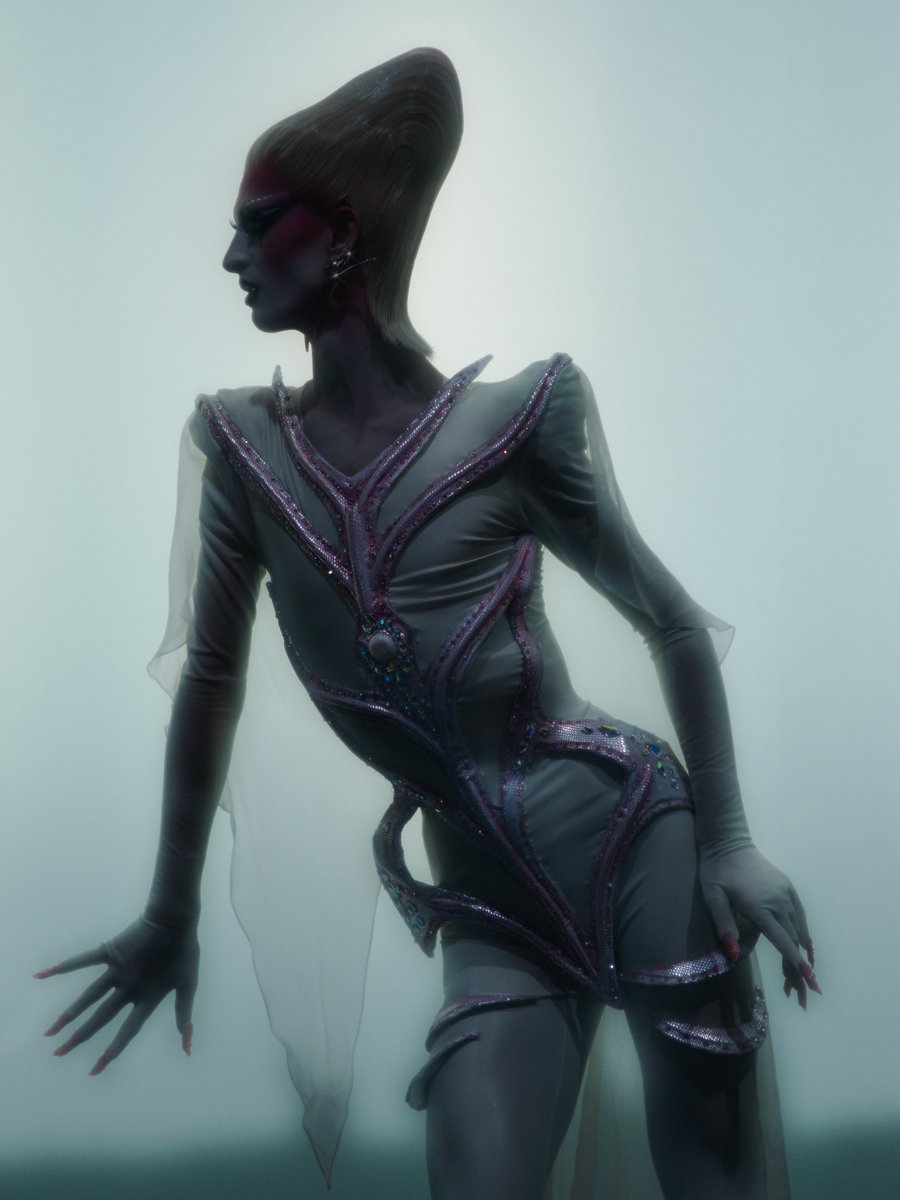 Drag Base tweet media