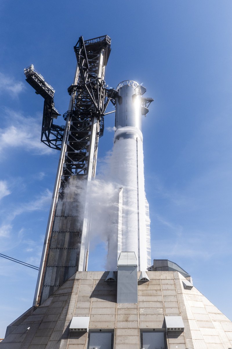 Dima Zeniuk tweet media