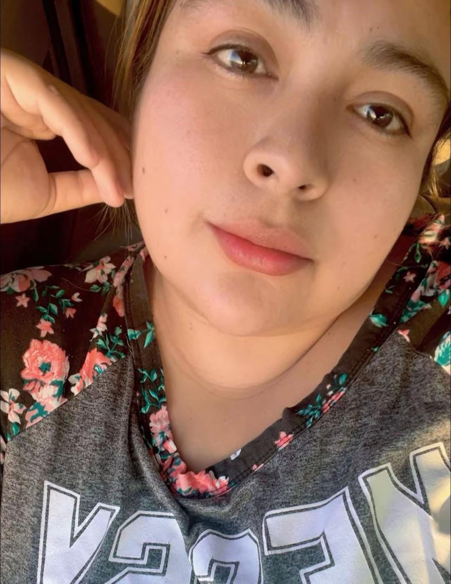 ELBRAVOMX's tweet photo. De la angustia… al alivio ❤️‍🩹
Naty García fue reportada como desaparecida en #Matamoros y la preocupación creció cuando no pasó por su hija a la escuela.
Horas después, dos mujeres de #ElMezquital la ubicaron y resguardaron.
Hoy ya está en casa 💜
#ElBravoMx #Tamaulipas https://t.co/TJaTKgUzTL
