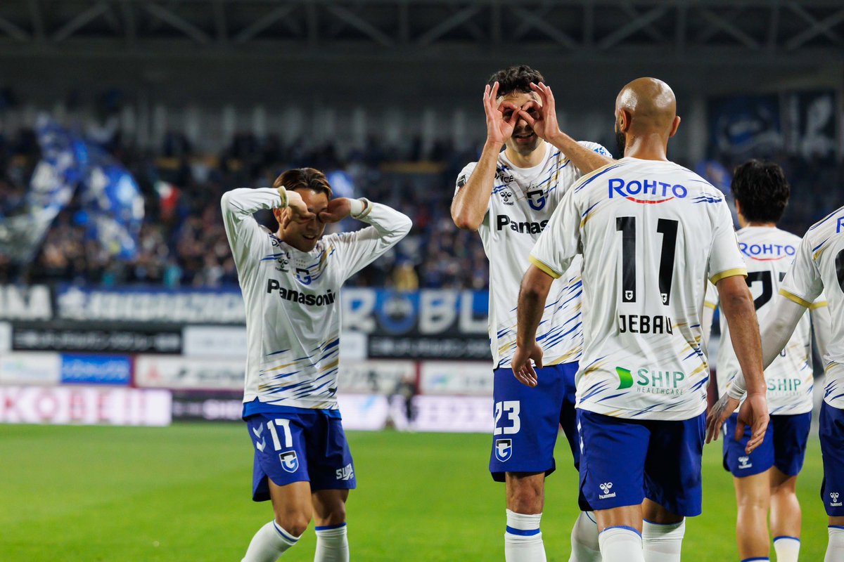 GAMBA_OFFICIAL's tweet photo. 👀

#デニスヒュメット
#山下諒也
#安部柊斗
#ガンバ大阪 #GAMBAOSAKA https://t.co/ogper5Ggp4
