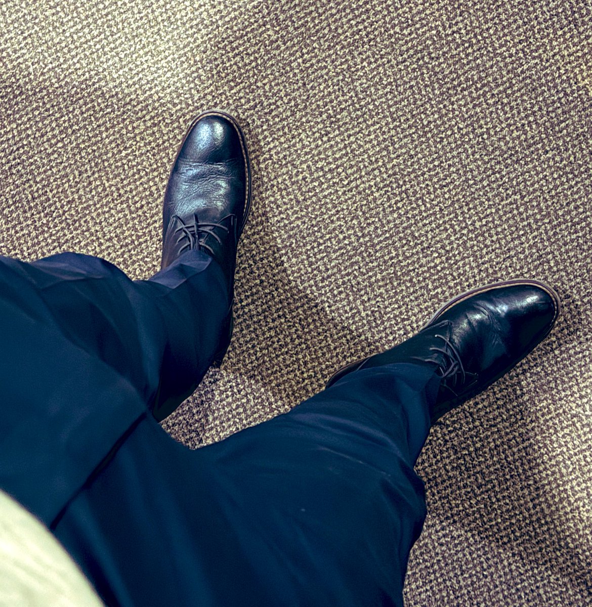 FeetMasterAxel tweet media