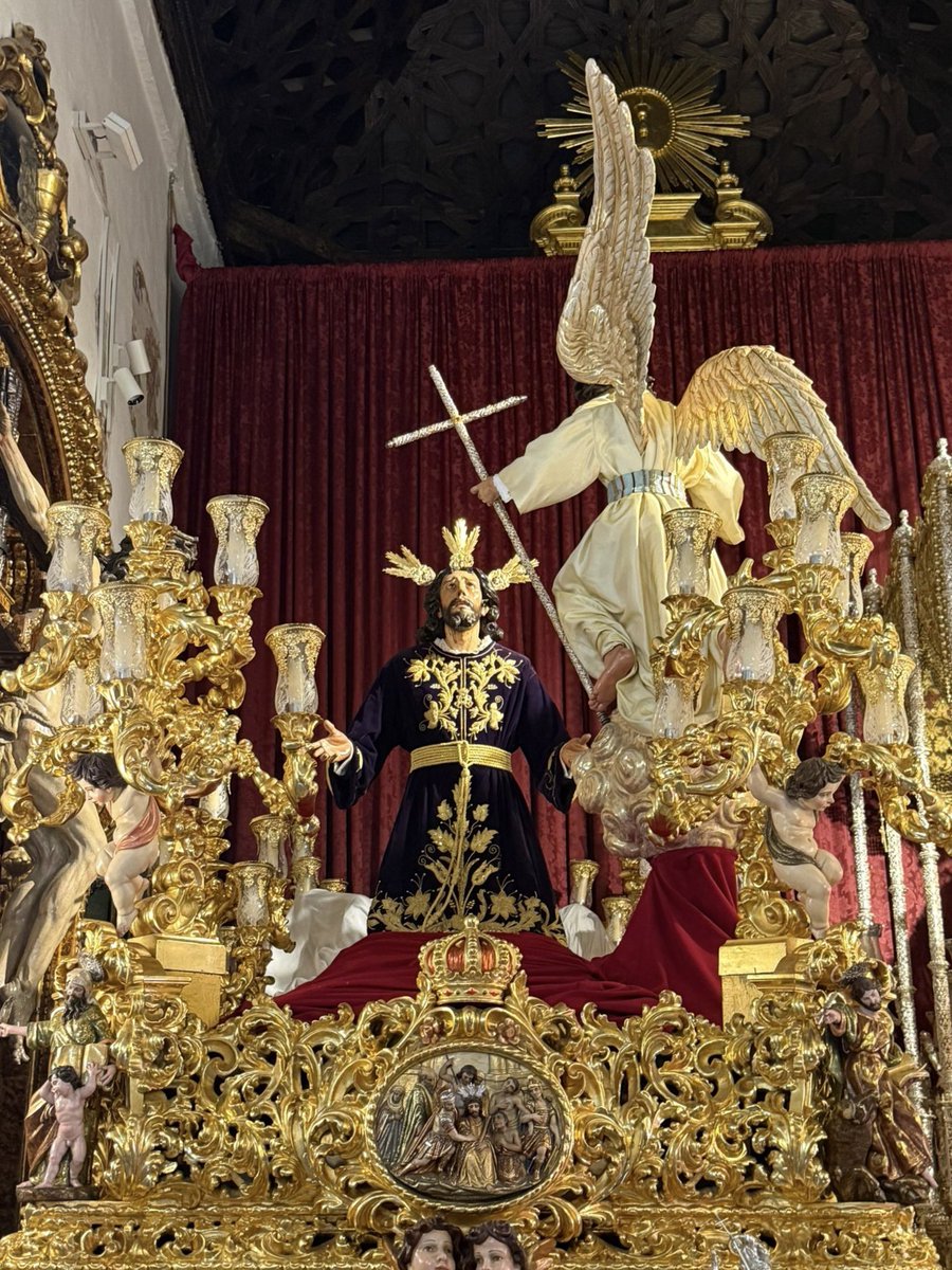 ⚫️⚪️ A falta de ser vestido de cara a Semana Santa, el Señor de la Oración en el Huerto ya se encuentra en su paso procesional a la espera de un nuevo Jueves Santo.
