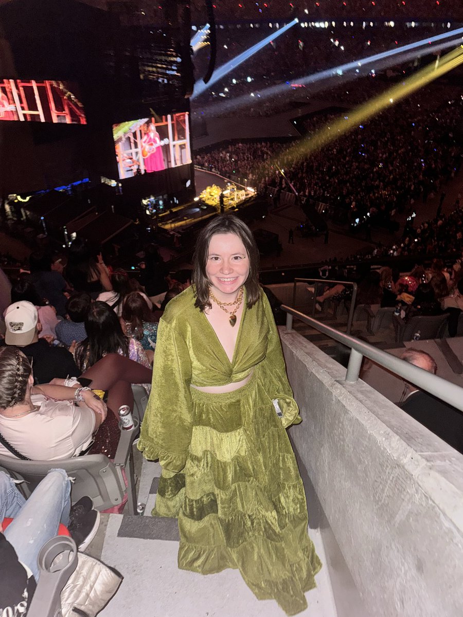 Annie❤️‍🔥🪩🌱 tweet media