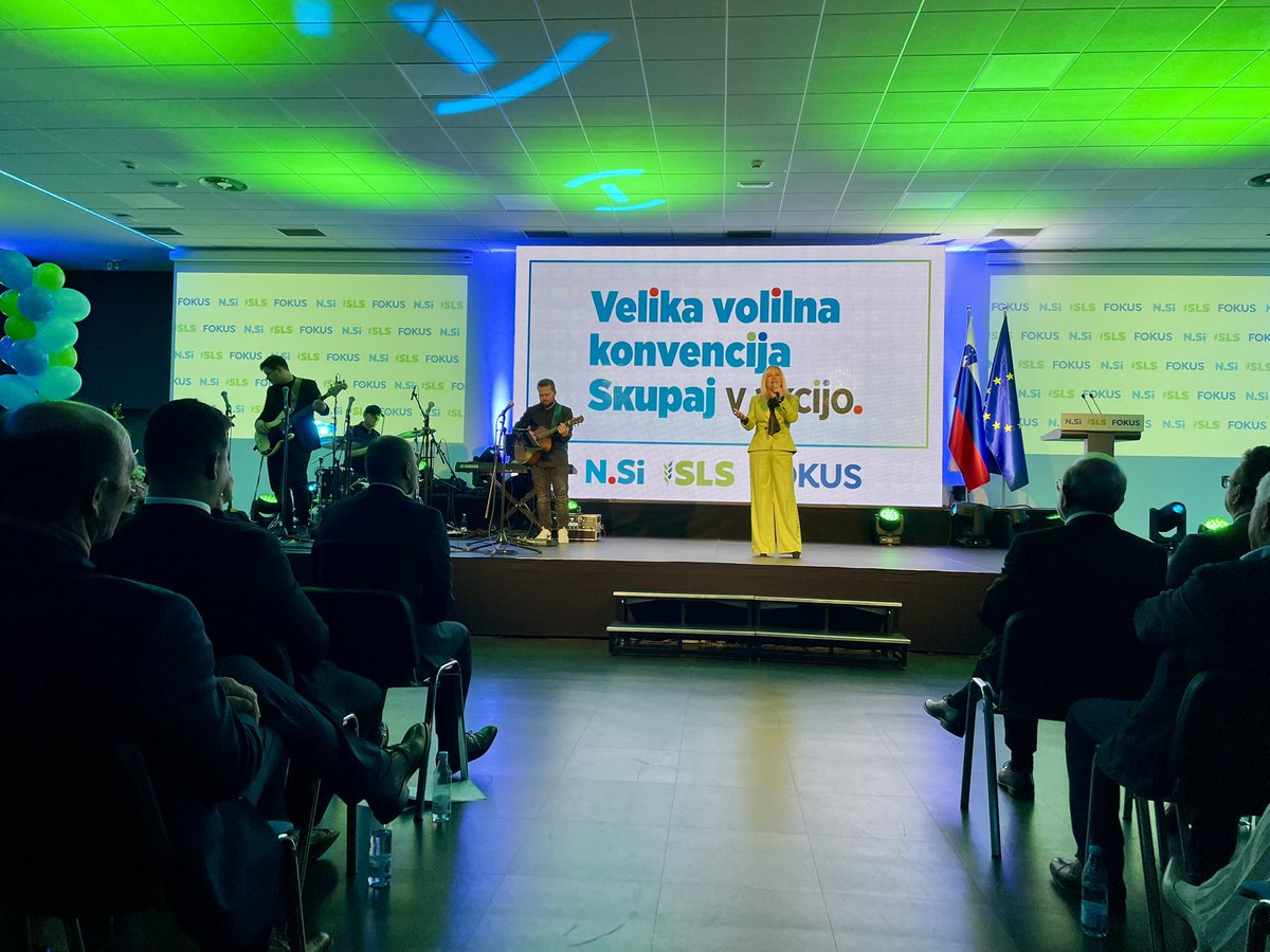MatejTonin's tweet image. Zaključna konvencija #NSi #SLS in #Fokus.

Neverjetna energija, povezanost in odločenost. 

22. marca prihaja pomlad!

#skupaj #akcija