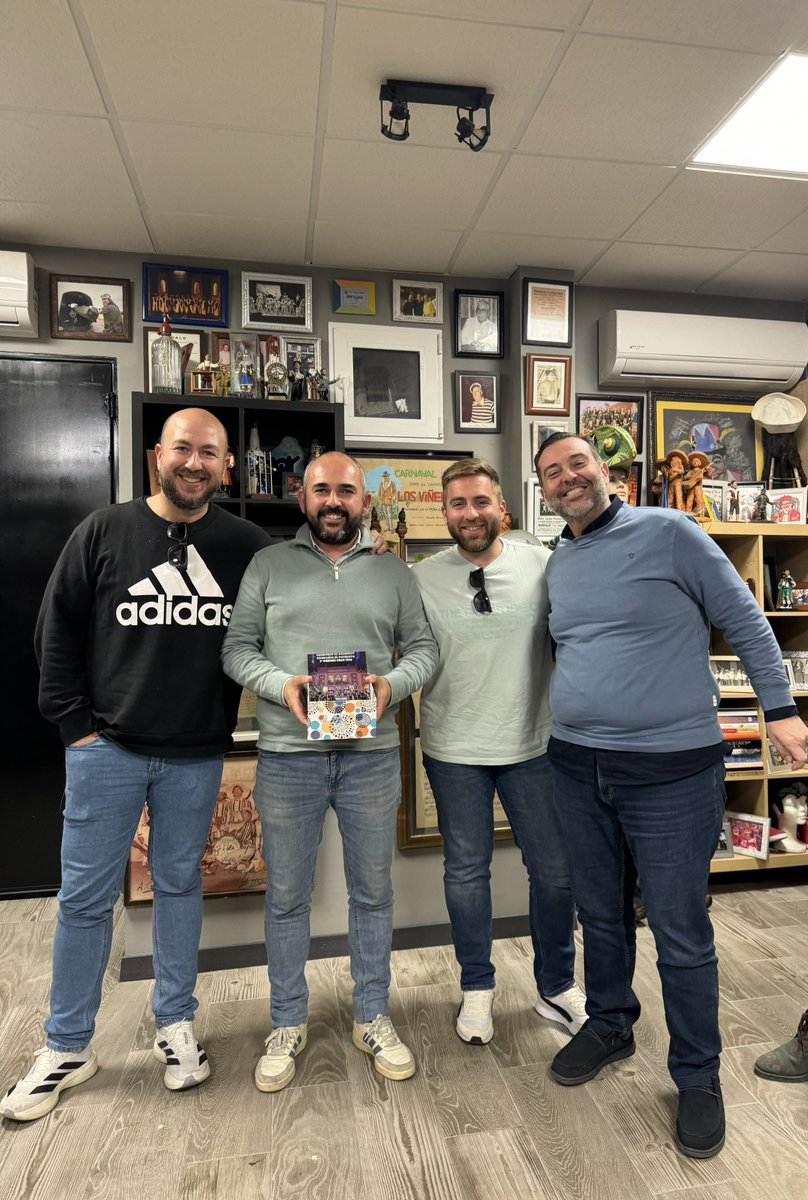 Tras La Máscara tweet media