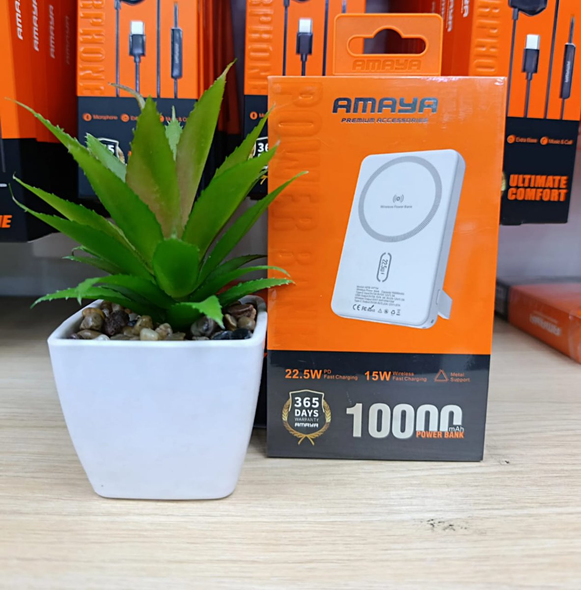 Amaya wireless powerbank.
10000mAh 
22.5W PD Fast Charging
15W Wireless Fast Charging 
Ksh.2500
☎️0705 862046