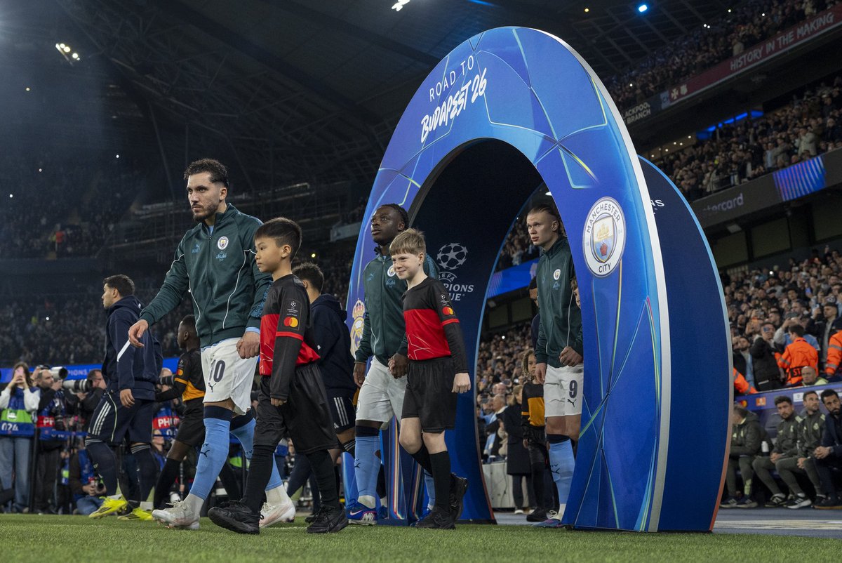 Rayan Cherki tweet media