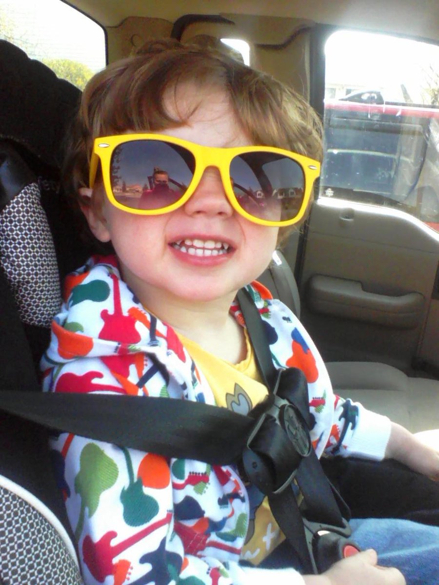 Russell Brown tweet media