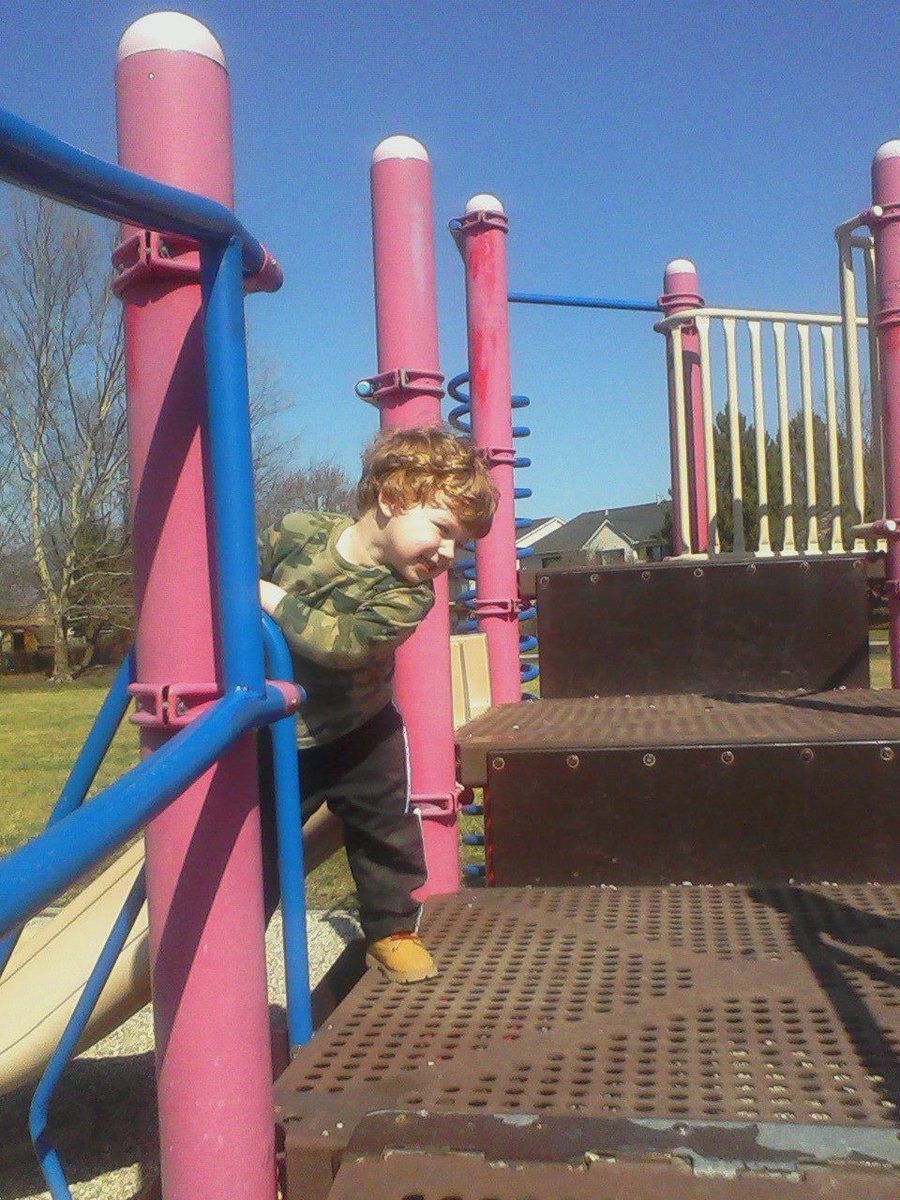 Russell Brown tweet media