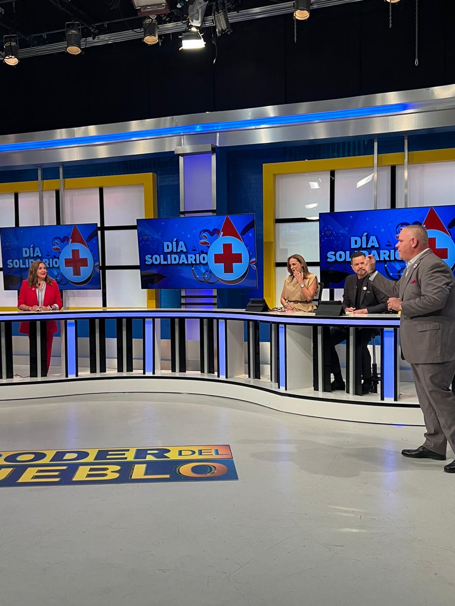 Cruz Roja PR tweet media