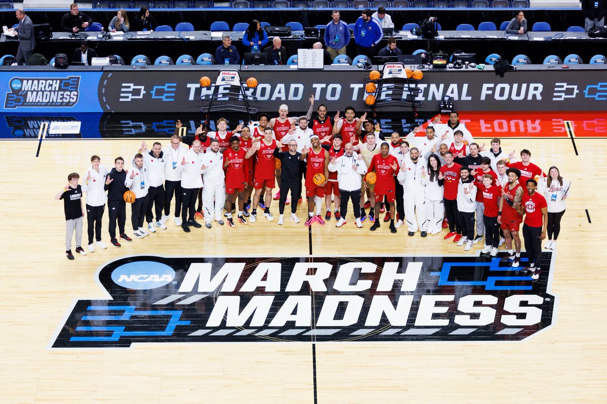 Louisville Men's Basketball tweet media