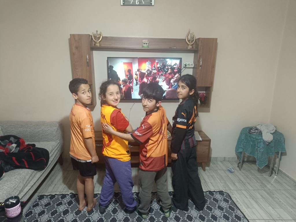 halildilek47's tweet photo. BAŞARILAR GALATASARAY KALBİMİZ DUAMIZ SİZİNLE  
Liverpool - Galatasaray  #galatasaraylivorpool
#GSLİV https://t.co/qF3IU6UZSw