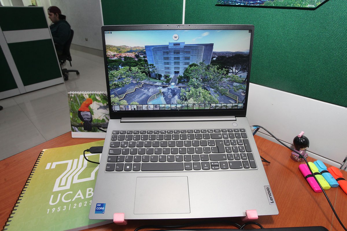 Filosofía UCAB tweet media