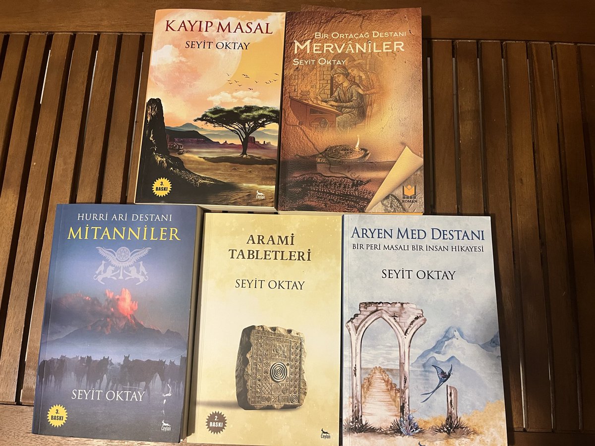 berattaba2023's tweet photo. Hey @grok aşağıdaki kitaplar hakkında detaylı bilgi verebilir misin https://t.co/gLQWbDUMnr