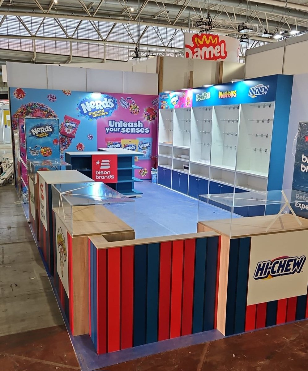 stands dm spacio tweet media