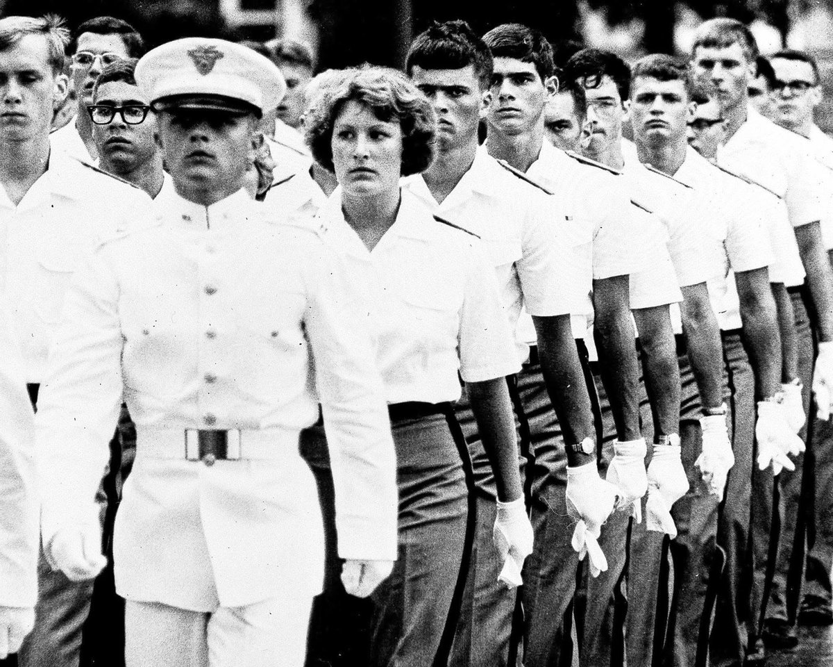 1976 Live tweet media