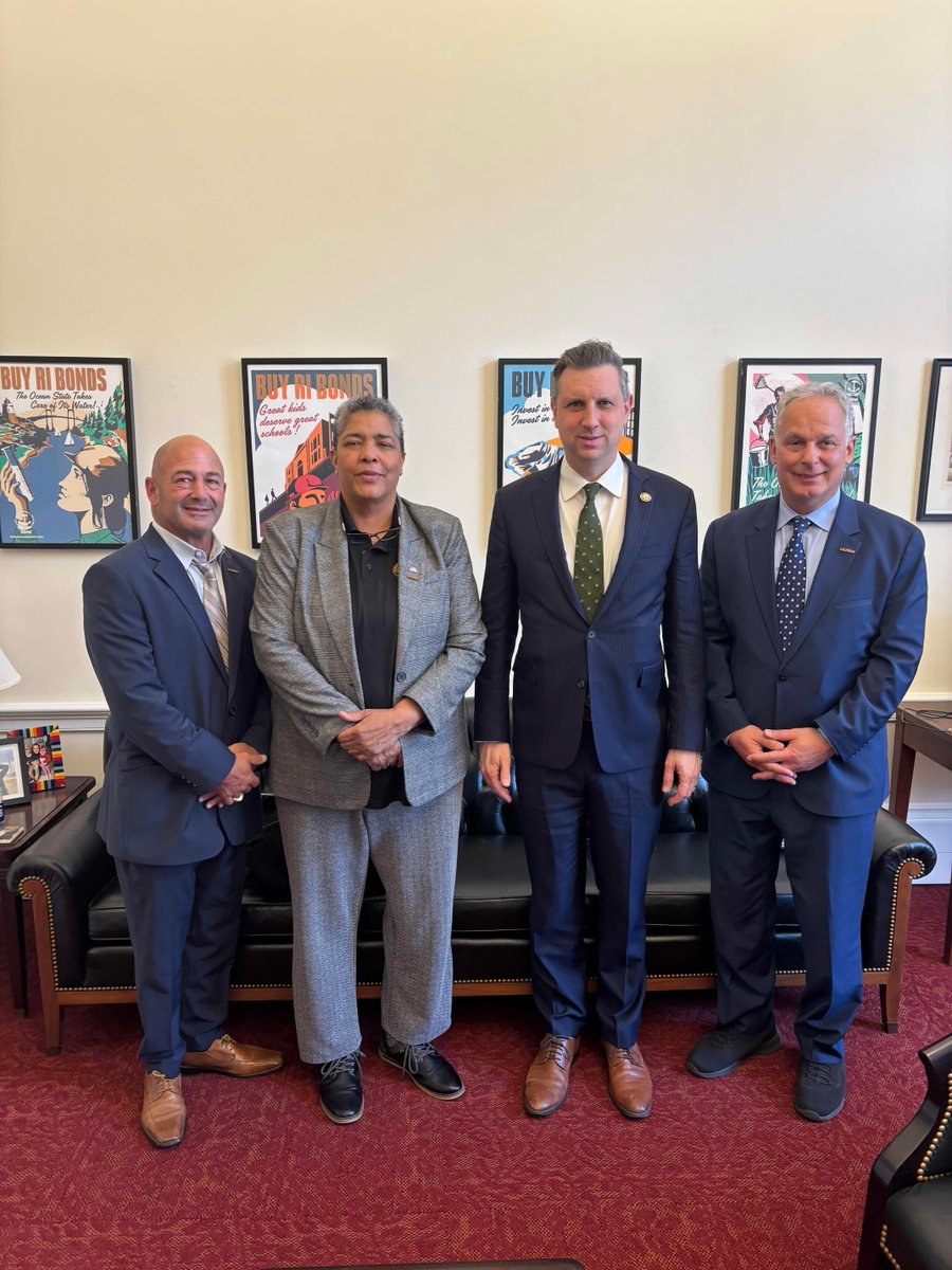 Congressman Seth Magaziner tweet media