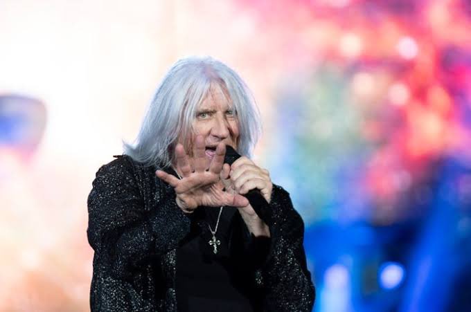 Joe Elliott tweet media