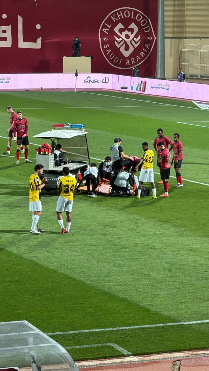 عمرو tweet media