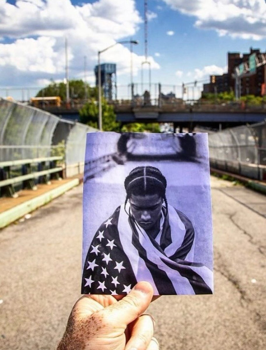 culturejpg's tweet photo. Hip-hop images recreated by Steve Birnbaum https://t.co/KEYwAK0D2T