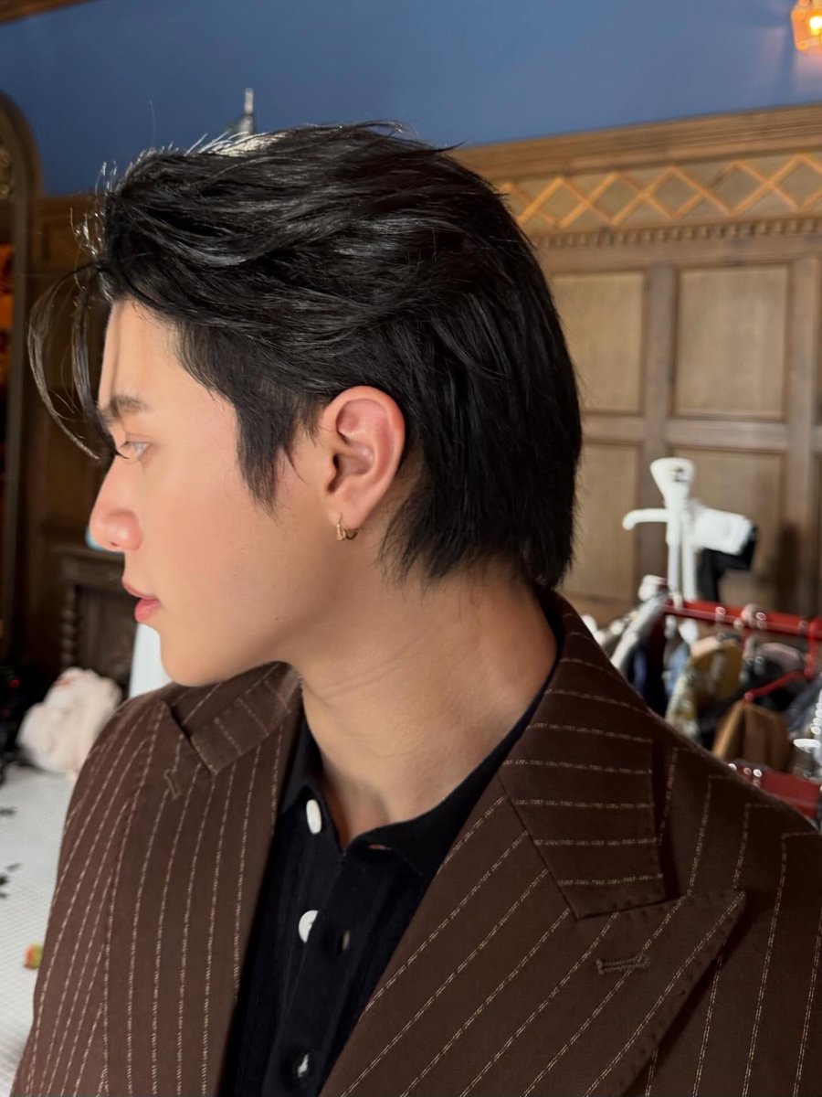 mothamest's tweet photo. mok's husband https://t.co/UOLovn3RBb