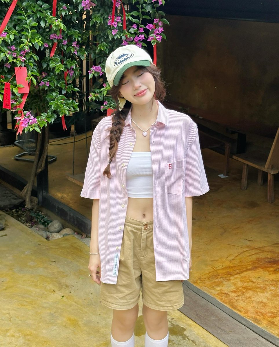 aglemnaja tweet media