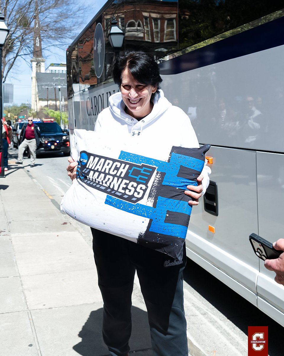 Charleston Women’s Hoops tweet media