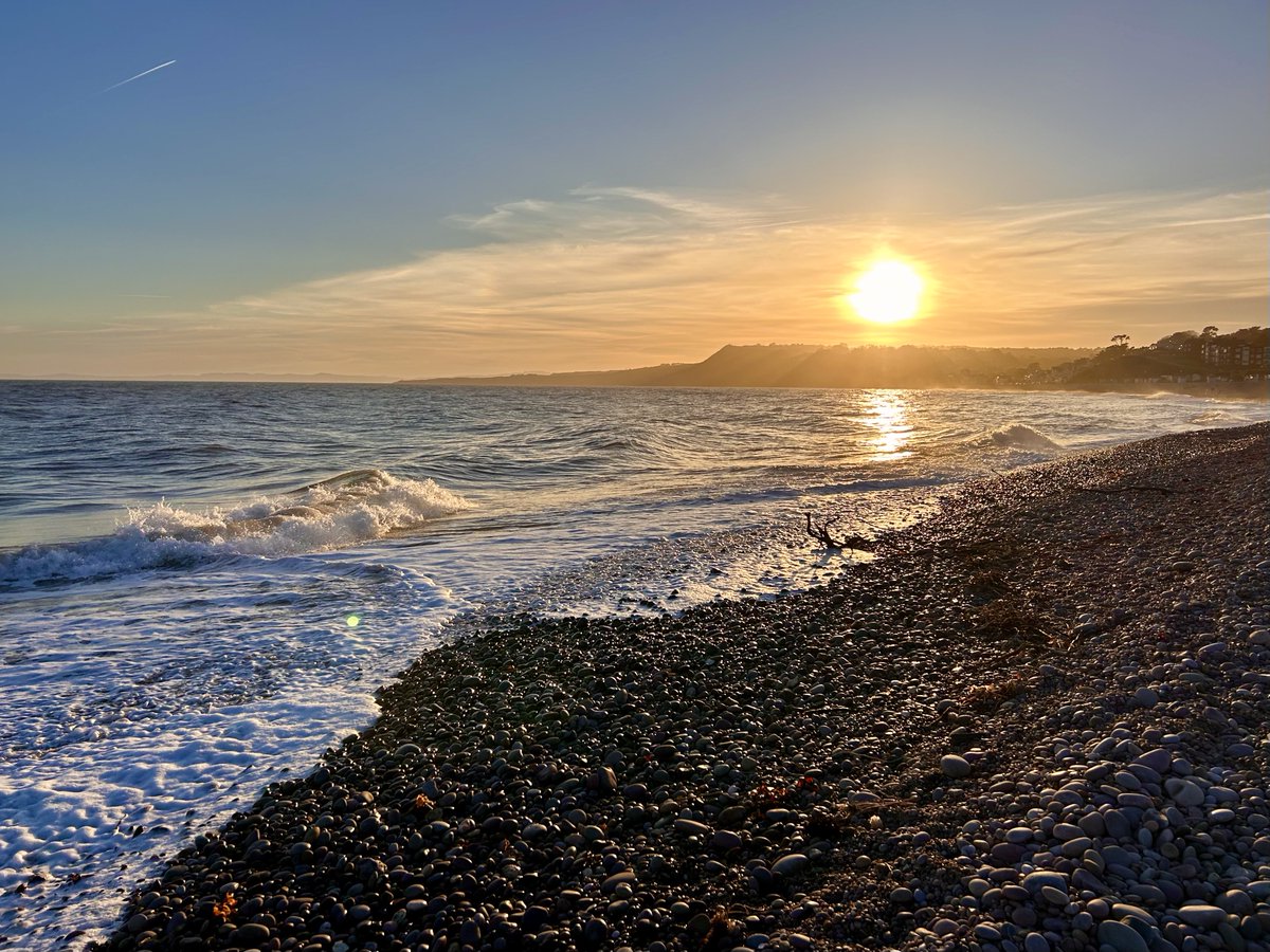 LorraineInglisD's tweet image. A sunny day just makes everything better!☀️🌊

#waterwednesday #photography #Devon #Spring #nature #budleigh #10minutesfromhome #ThePhotoHour