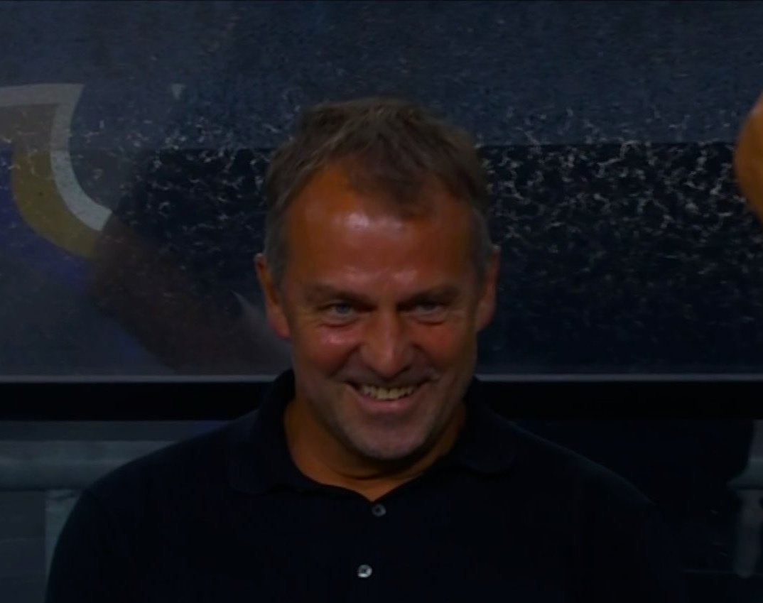 Hansi nos quiere dar un 8-2 antes de renovar para cerrar el círculo.