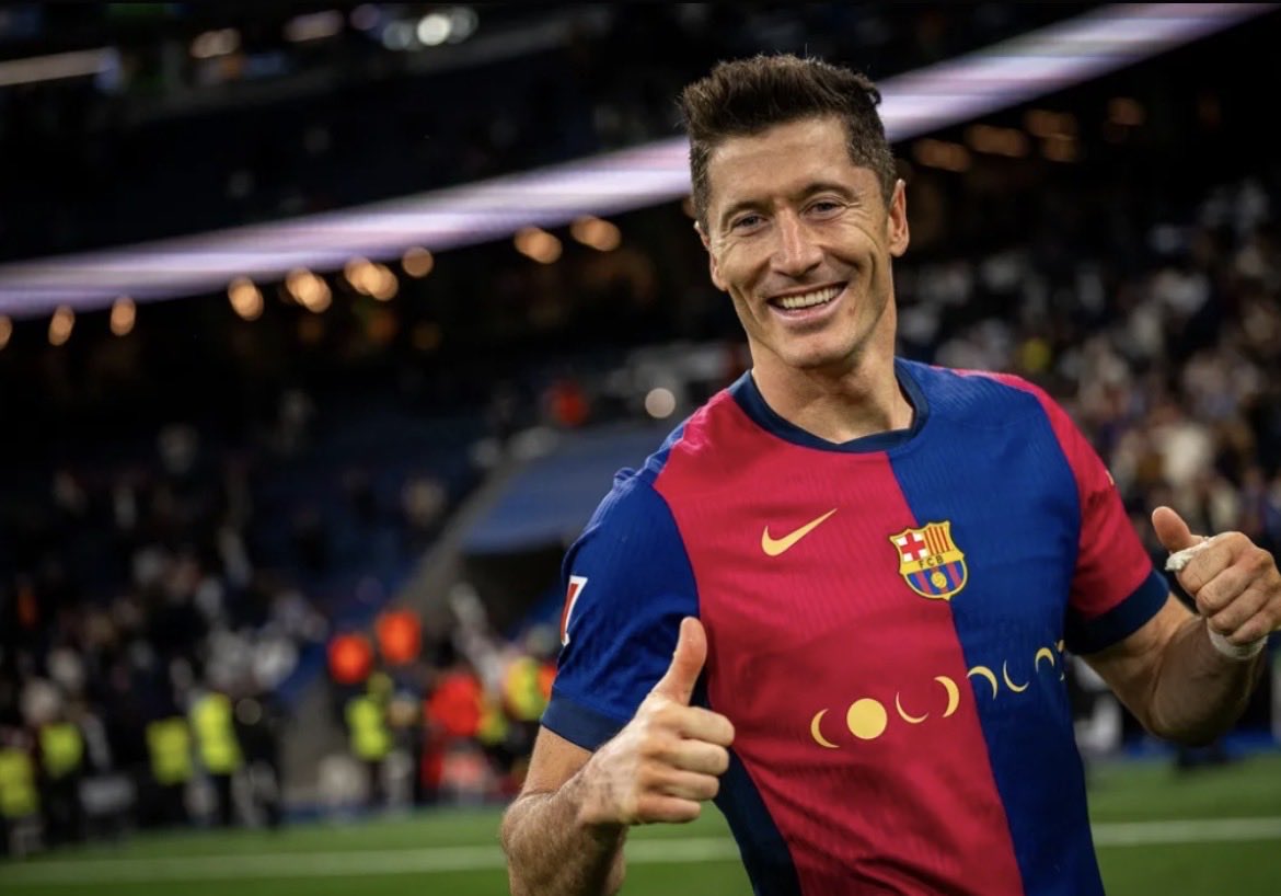 TibachCuler's tweet photo. Que bien que volviste Polaco🇵🇱

37 AÑOS!!

#Lewandoski #BarçaNewcastle https://t.co/I3anOAlha5
