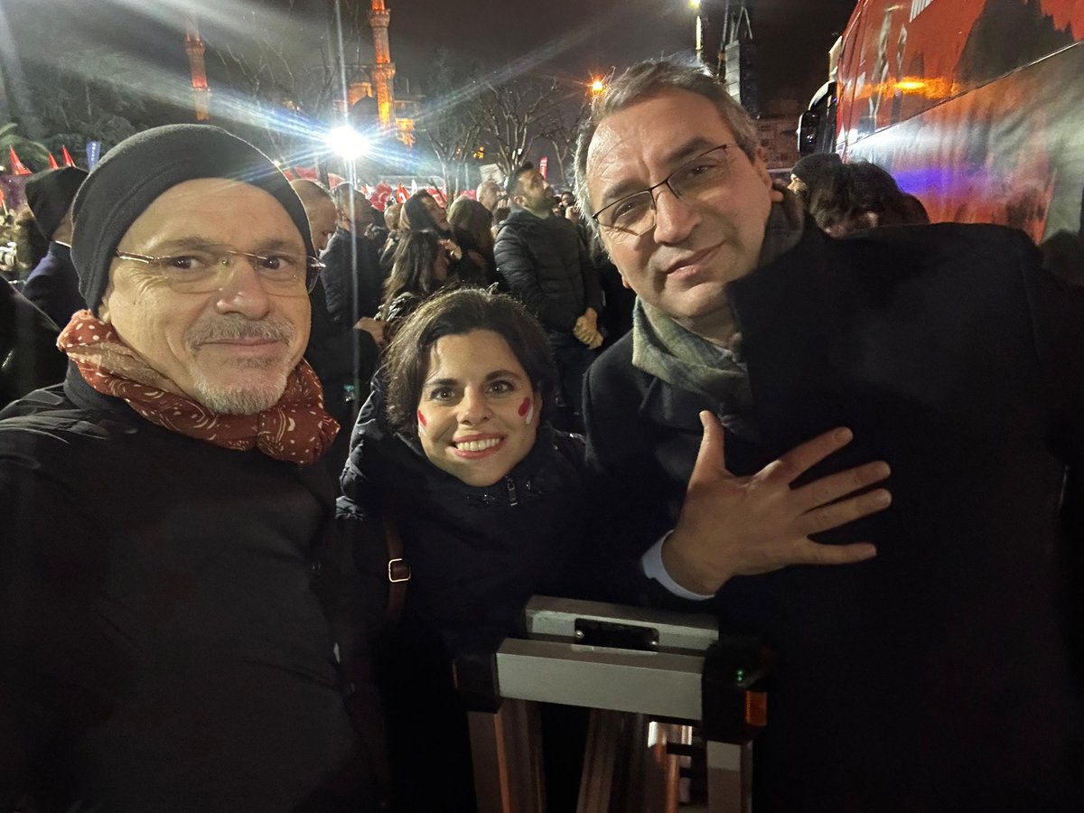 Nur Betül Aras tweet media