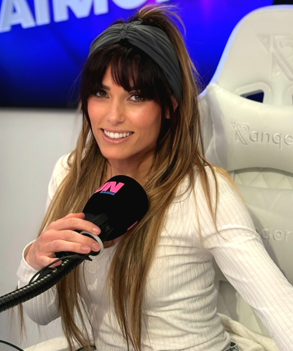 Animatrices & Célébrités 🇫🇷 tweet media