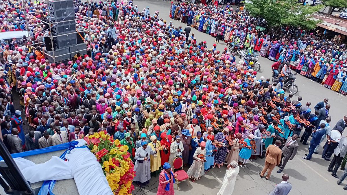 VChogeya_'s tweet photo. Not in a political arena, but gathered solely to receive Elijah, the Mightiest Prophet of Yahweh—only the power and anointing of THE LORD can draw such a multitude to hear and receive the Eternal Gospel.
#MessiahisComing https://t.co/00kNJA51OL