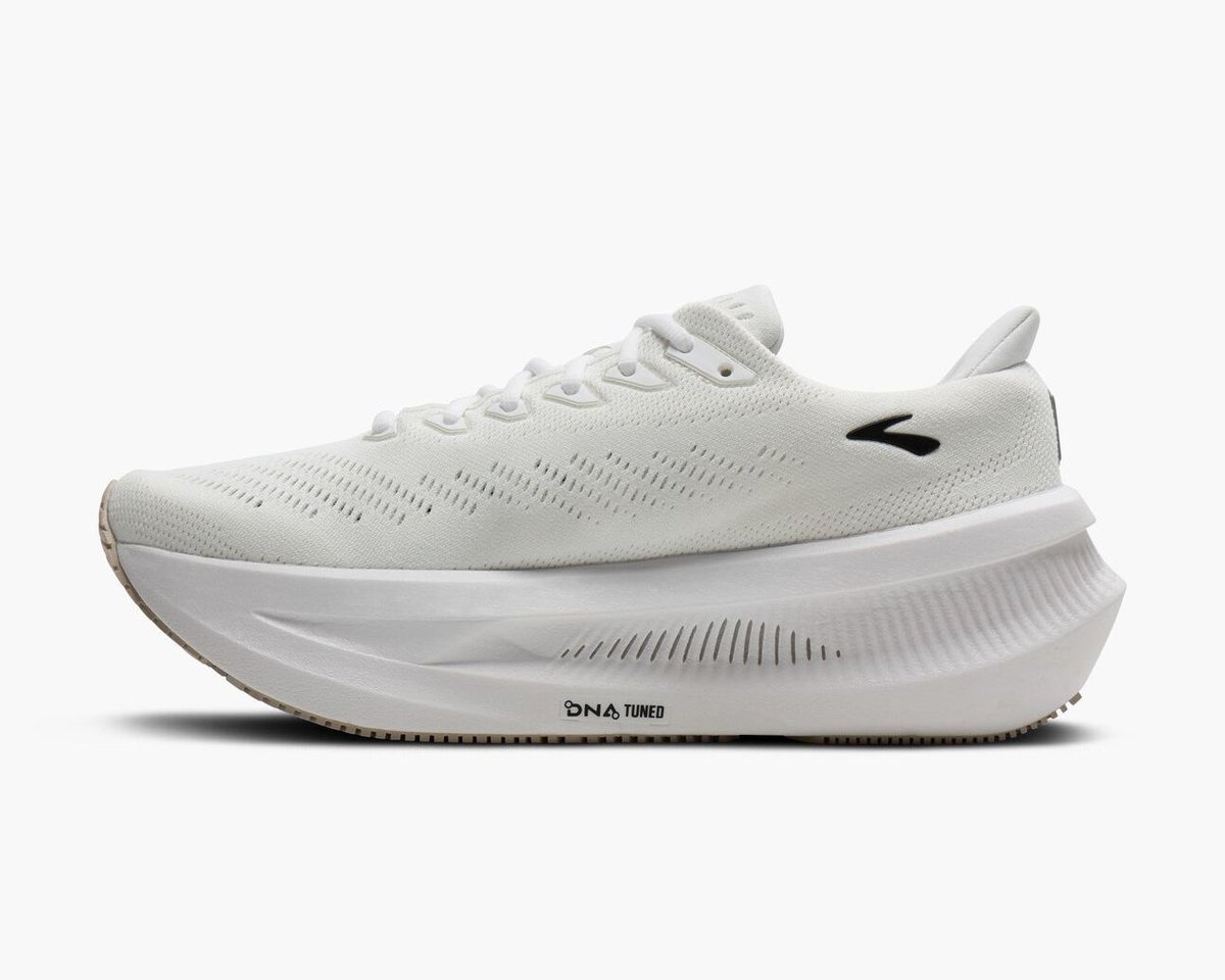 Nice Kicks tweet media