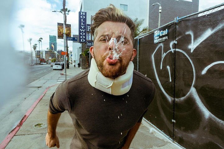 Composition tweet media