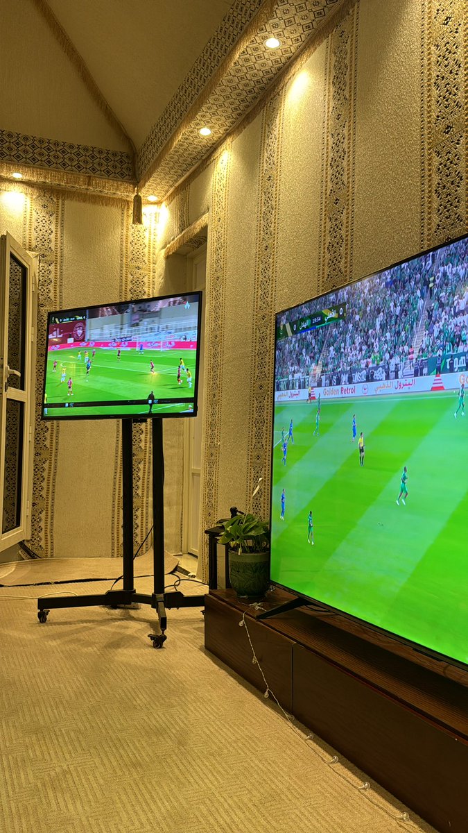 VwSj6's tweet photo. @true8_ مباريات😍😍 https://t.co/VOZDESQh78