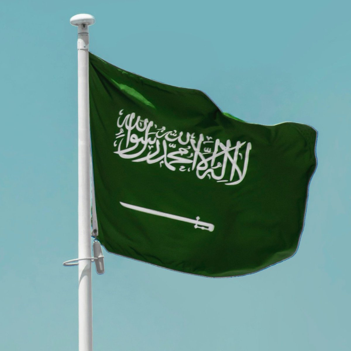 bosunatiklama's tweet photo. Suudi Arabistan, Ramazan ayının sona erdiğini simgeleyen Şevval Hilali'ni görüntüleyemedi. 

• Suudi Arabistan'da yarın da oruç tutulacak. https://t.co/R0ESlIz0GJ