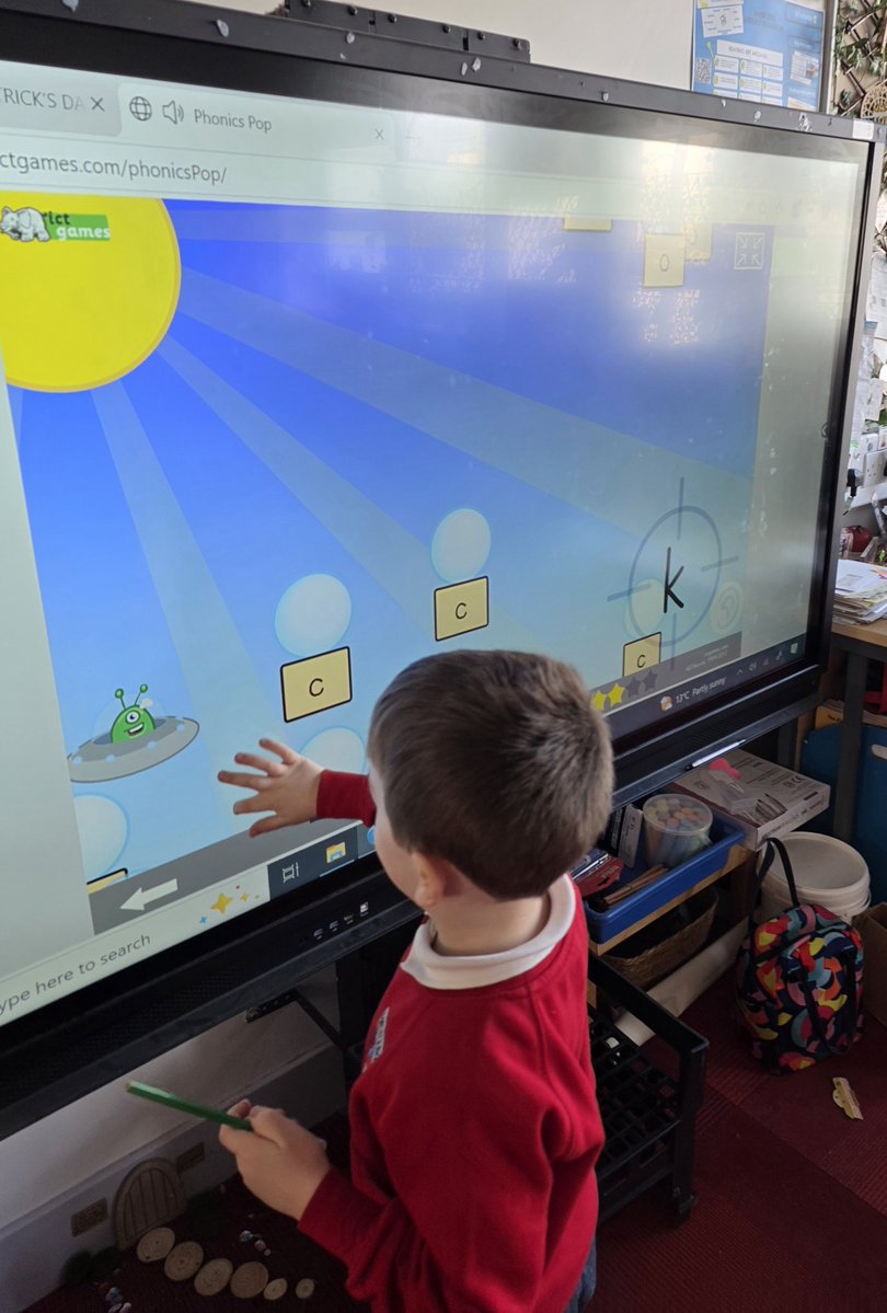 Mrs LowP1b tweet media