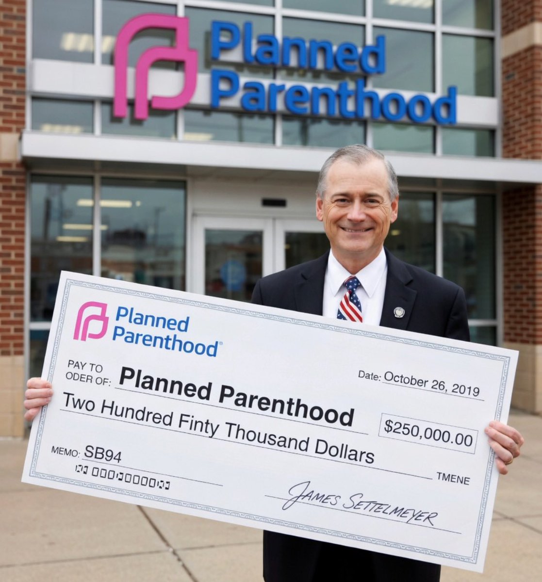 Flippo Defender🇺🇸 tweet media