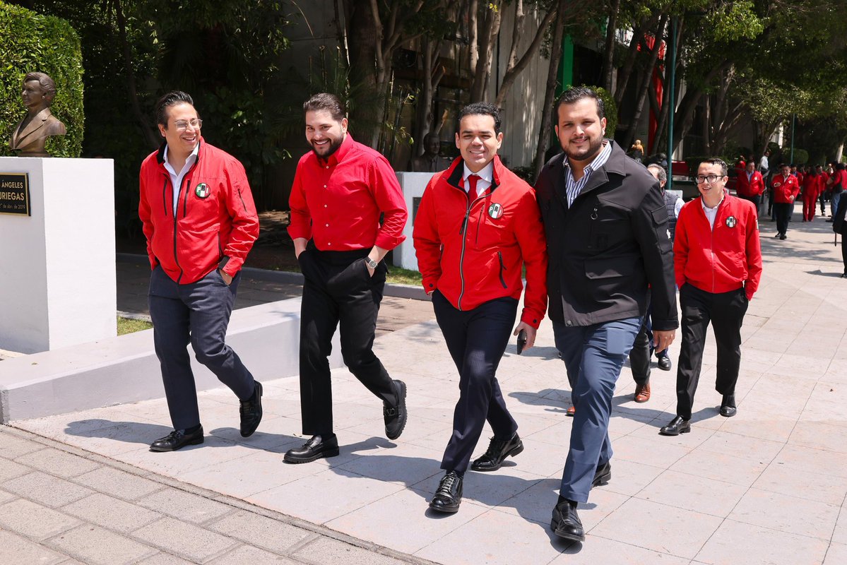 Pablo Angulo Briceño tweet media