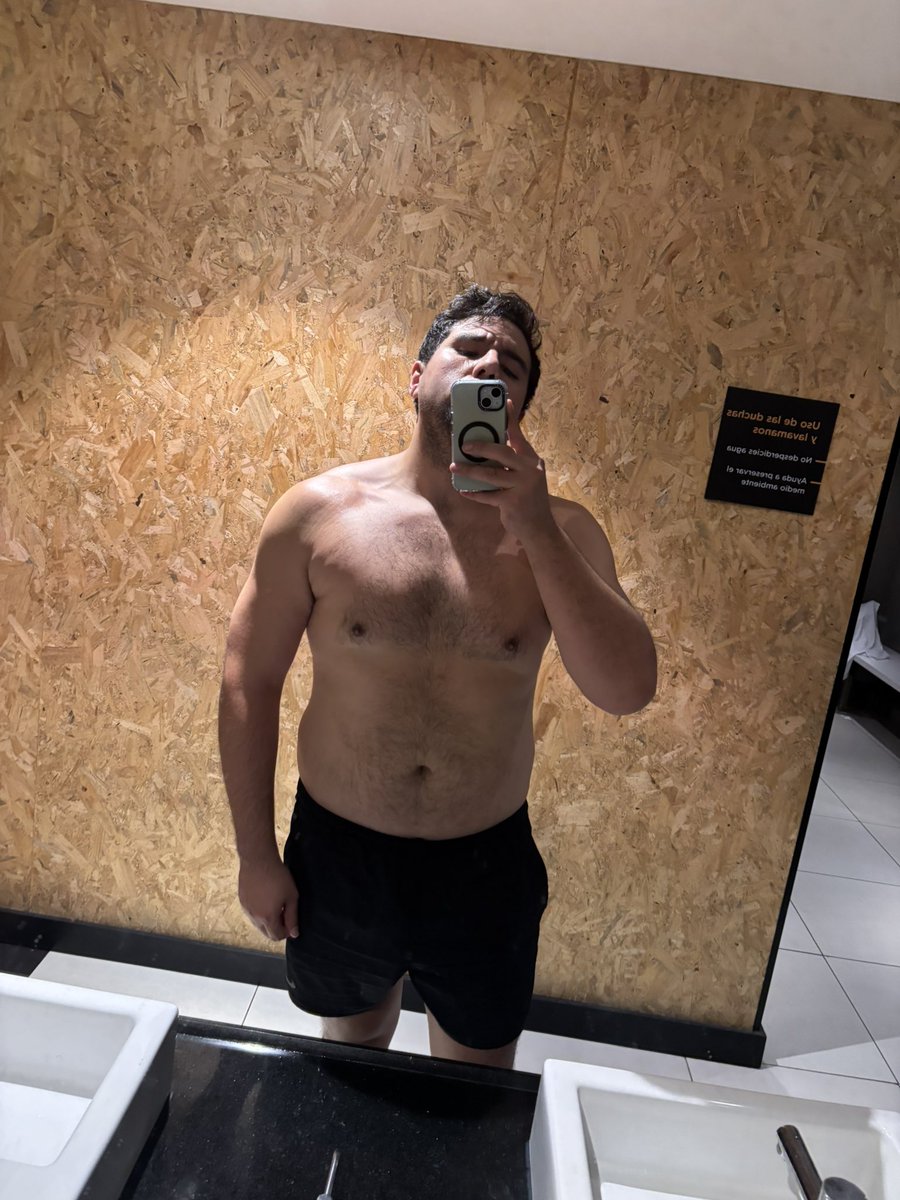 larrain_adrian's tweet photo. Unas ganas de morder 🍑 https://t.co/WwLXhkPM3s