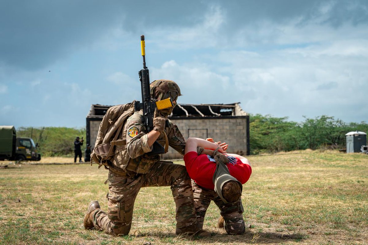 MinisterioDefensaRD tweet media